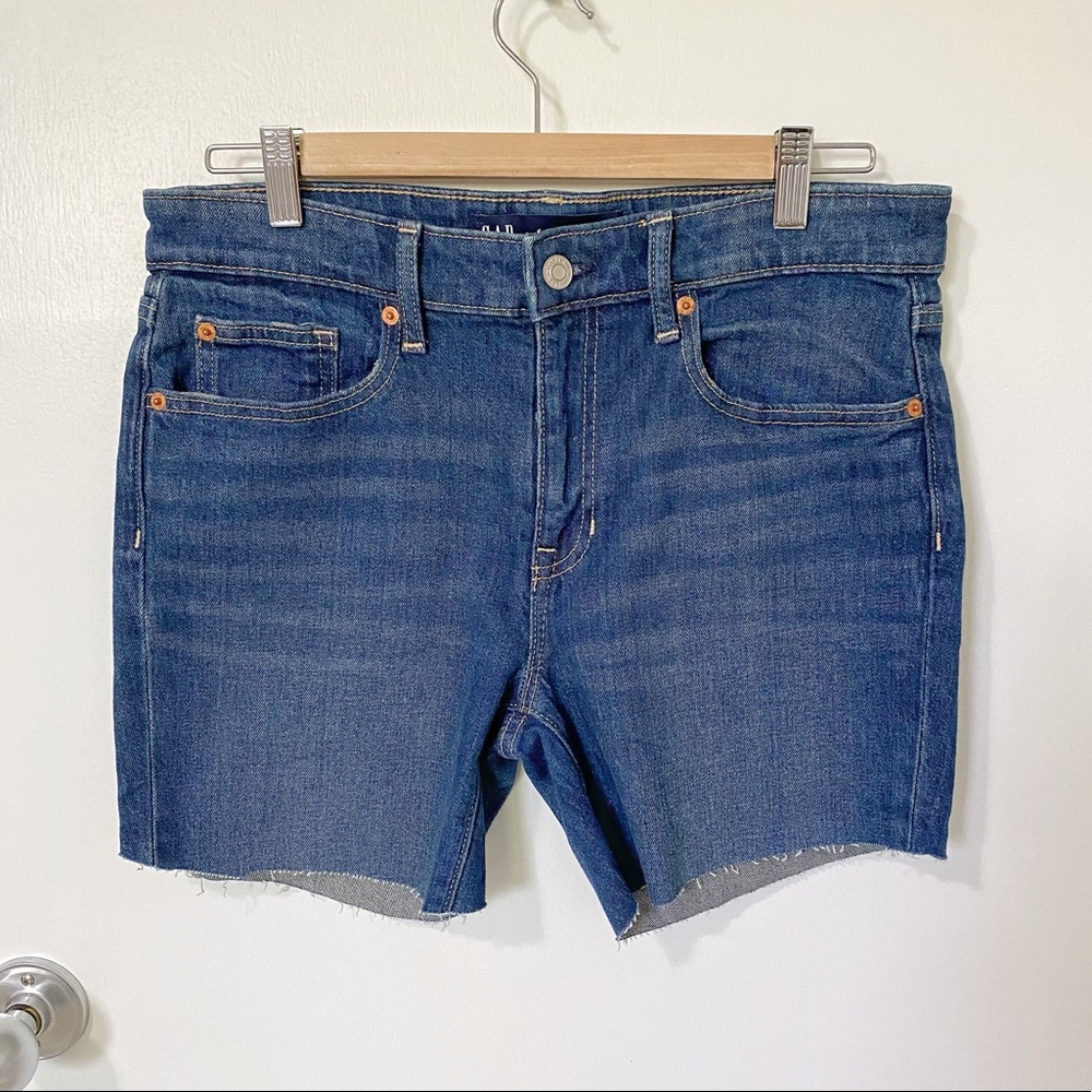 NWOT Gap 9” Bermuda Jean Shorts Indigo Blue size 8 - Picture 5 of 14